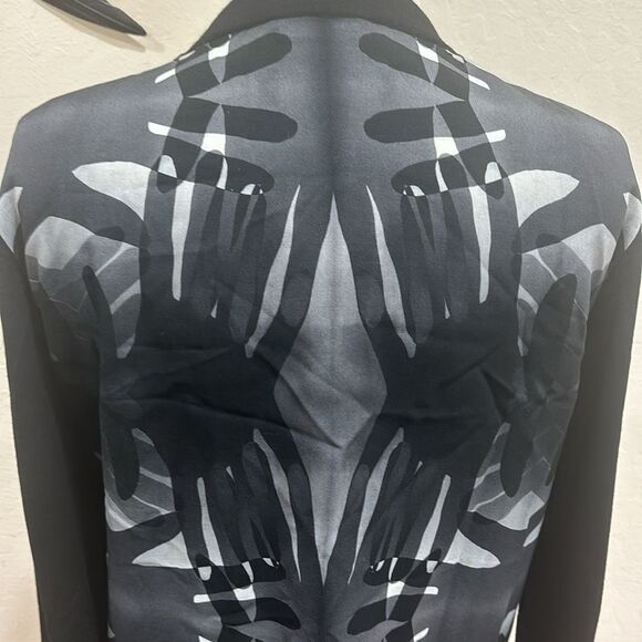 AKRIS PUNTO 100% Wool Black Overlapping Handprint Paneled Cardigan - 10 - Picture 5 of 13